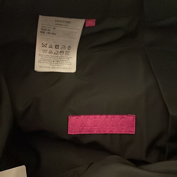 VALENTINO Black Nylon Cargo Pants With Valentino Stud Detail - Picture 10 of 11